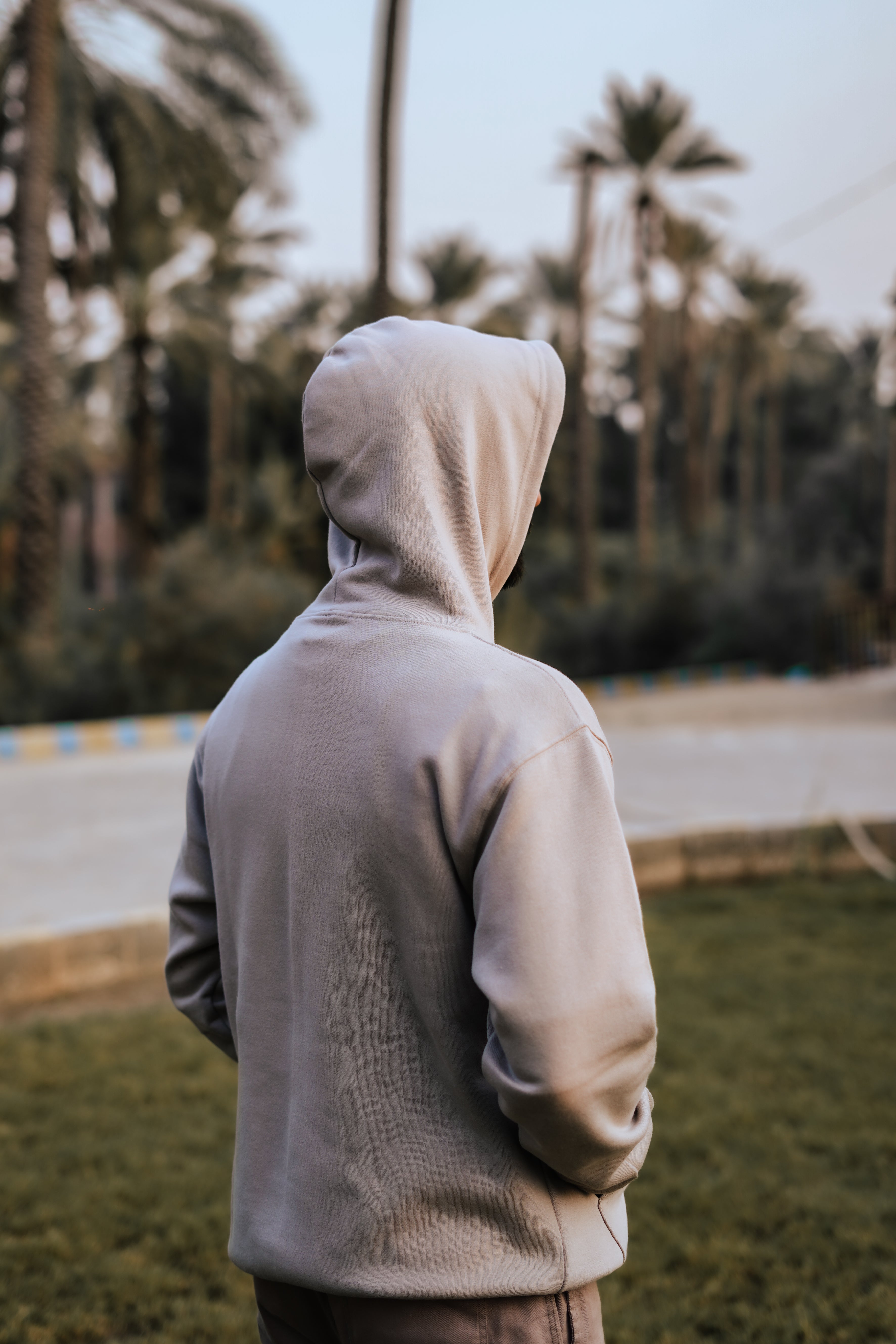 Ash Grey “Surf California” Graphic Hoodie – Casual PREMIUM Comfort.