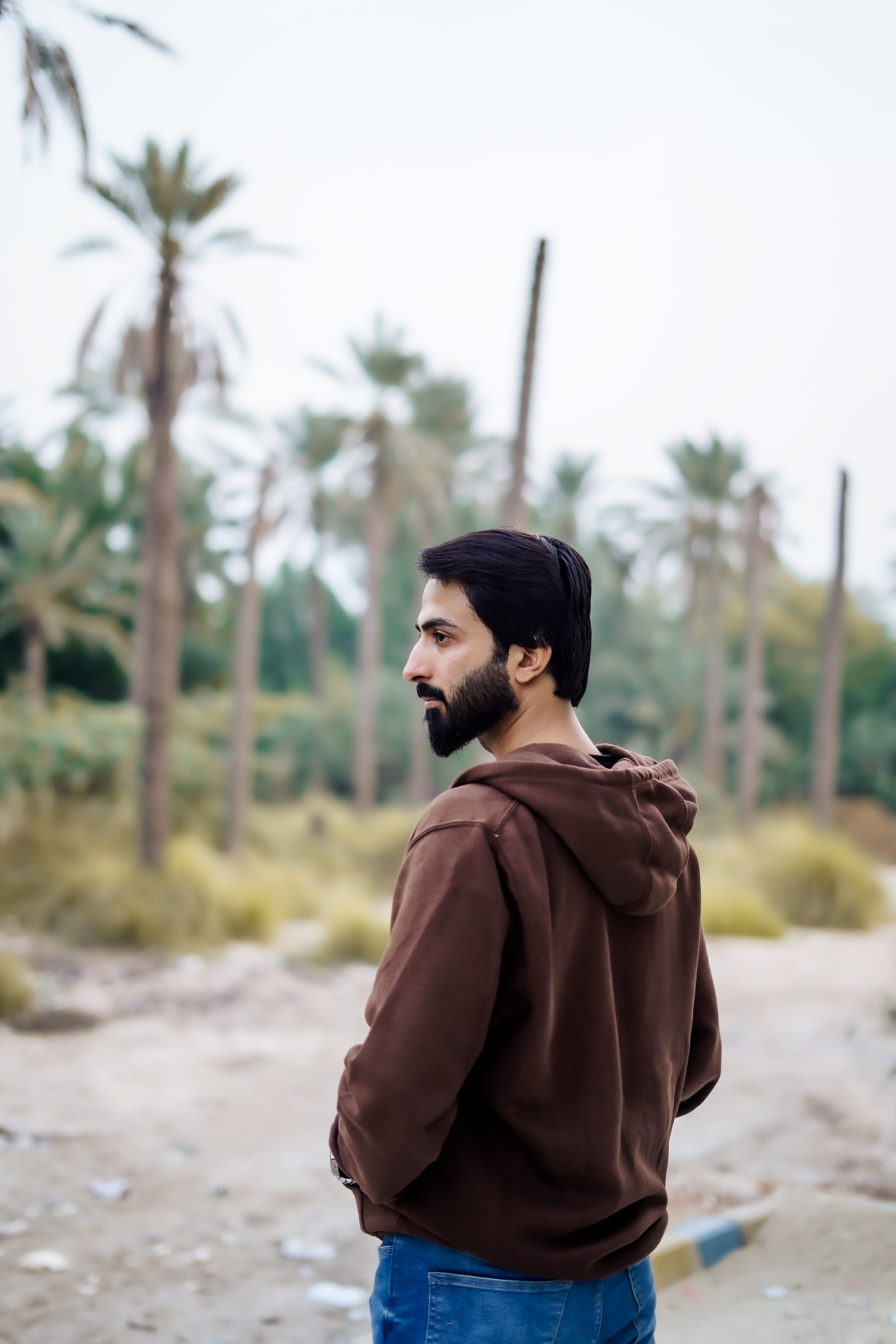 Classic Brown Zip-Up Hoodie – Minimal & Modern Comfort