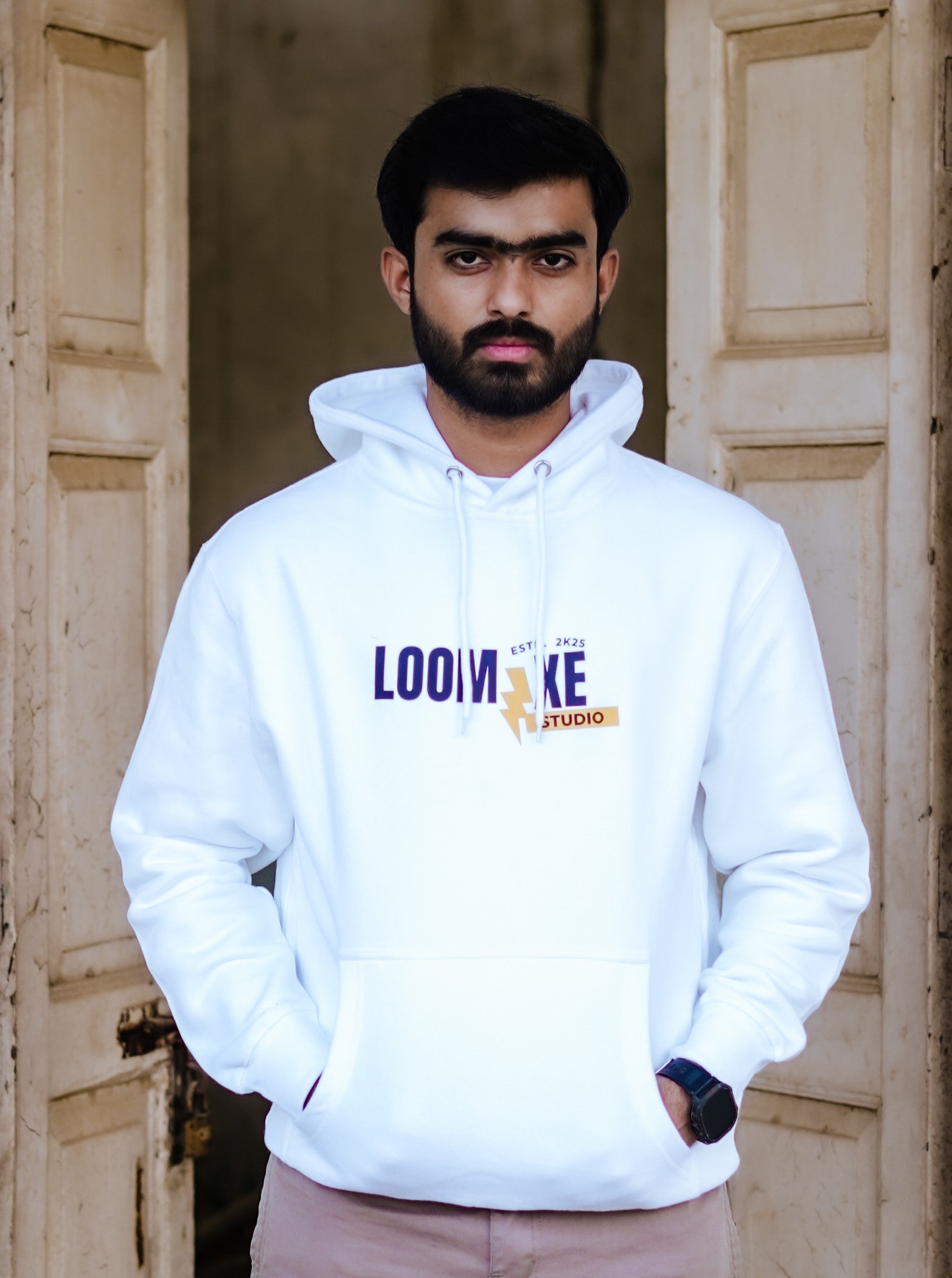 Loomixe Signature White Hoodie – Minimal, Modern & Bold